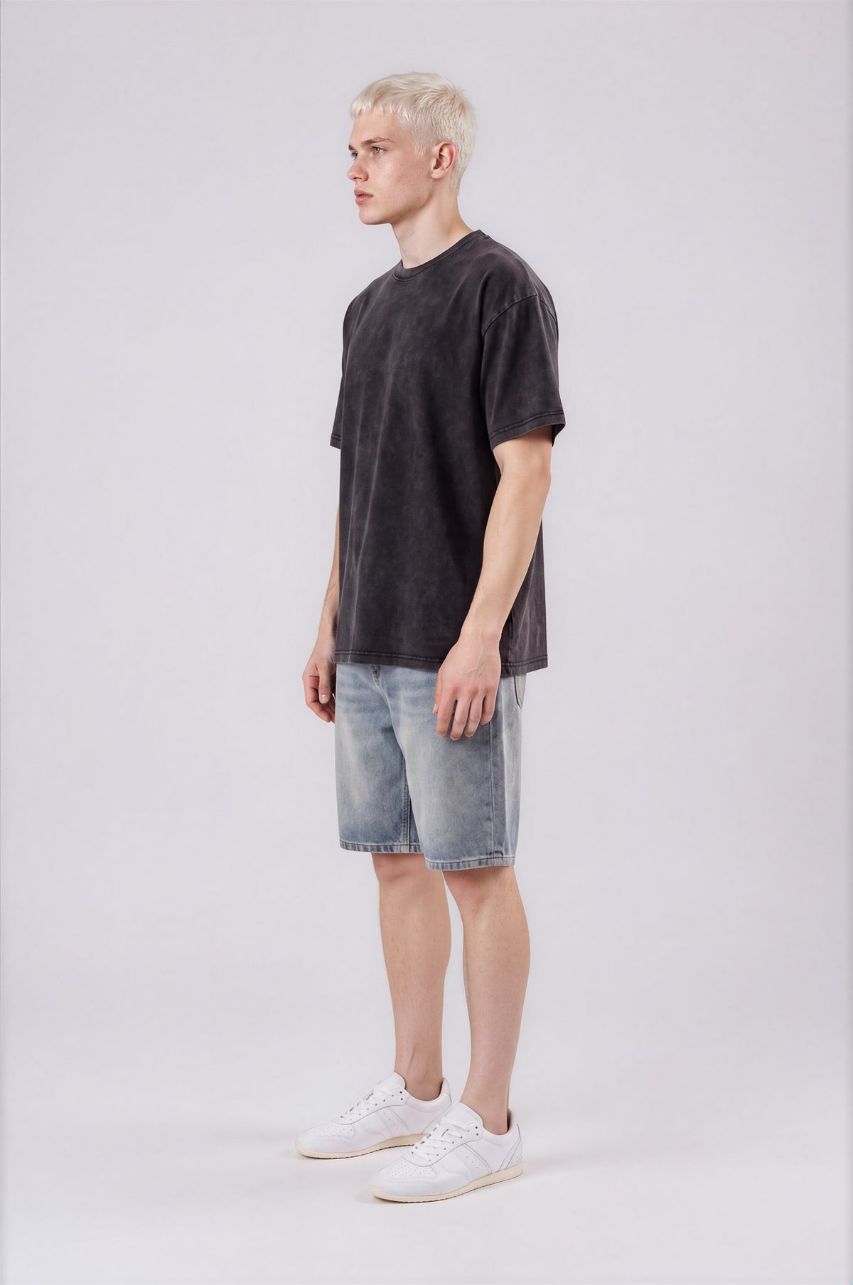Men's Vintage Wash Denim Shorts - Blue - side - m