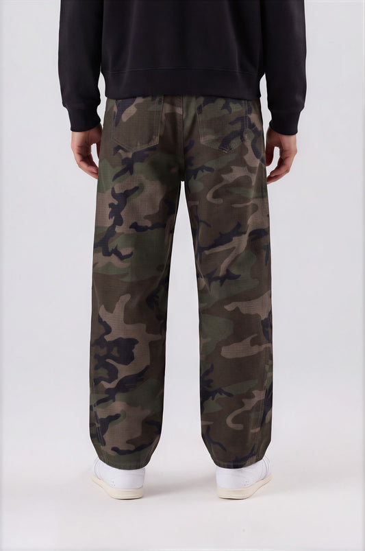 Men’s Camo Barrel Leg Cargo Pants - Green Camo - front detail