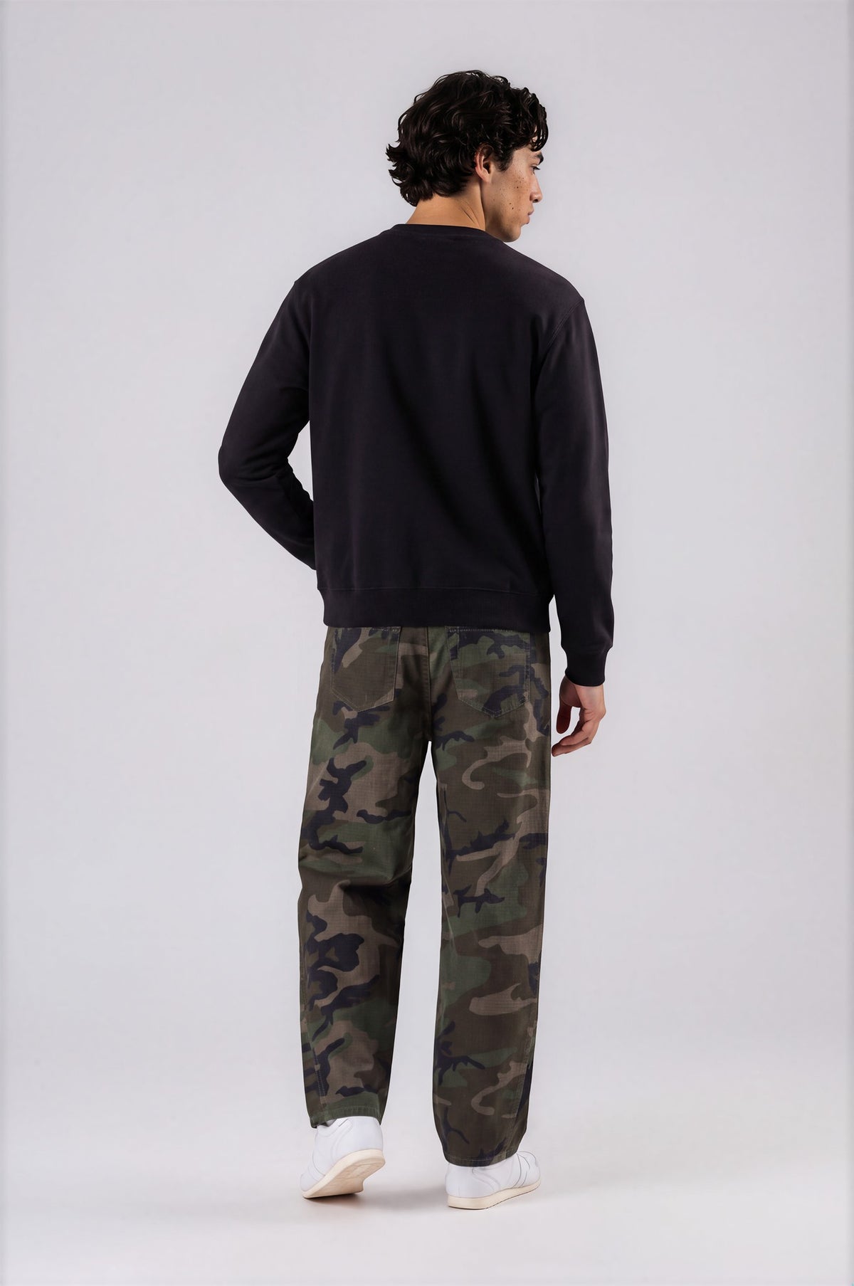 Men’s Camo Barrel Leg Cargo Pants - Green Camo - back - m