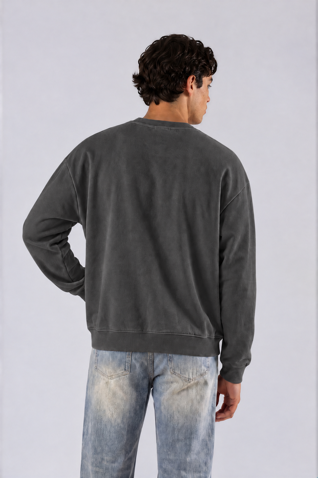 Men's Vintage Mountain Crewneck - Black - back - m