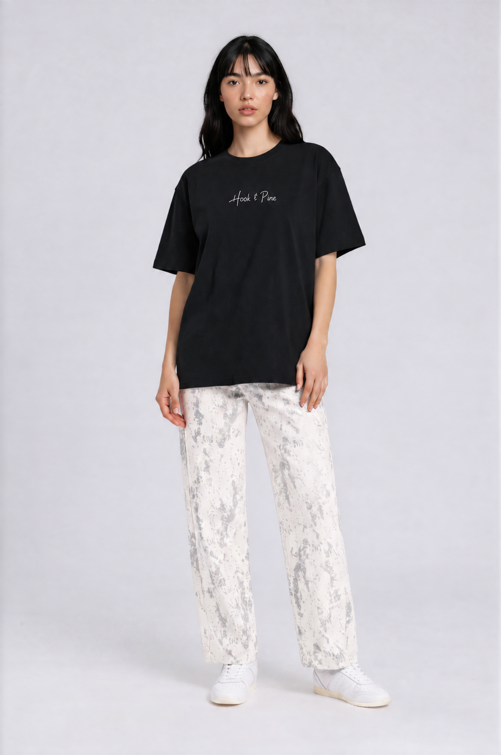 Lightweight Cotton Classic Fit Tee - Black - front - w