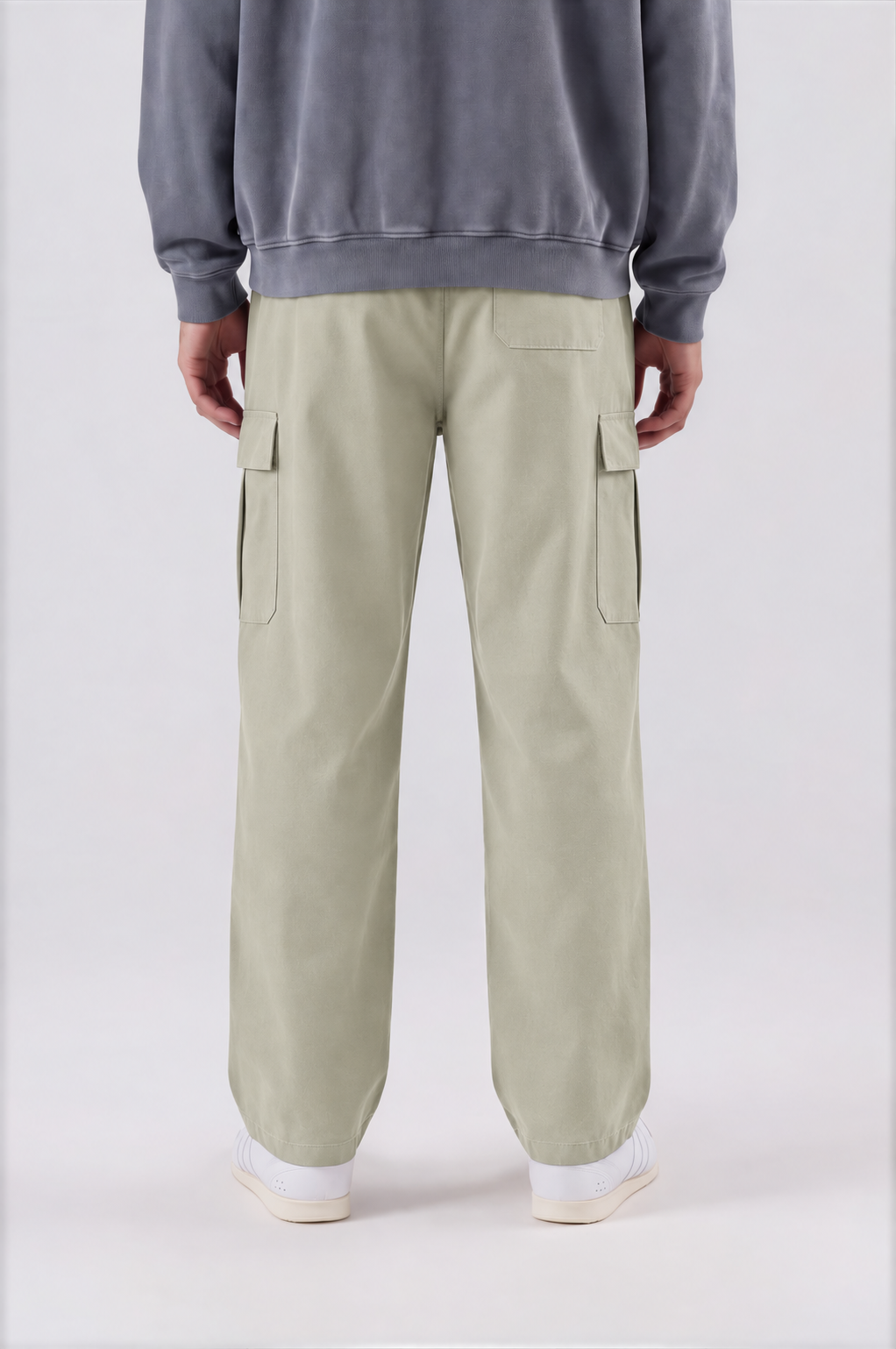 Men's Straight-Leg Cargo Pants - Light Gray - front detail - m