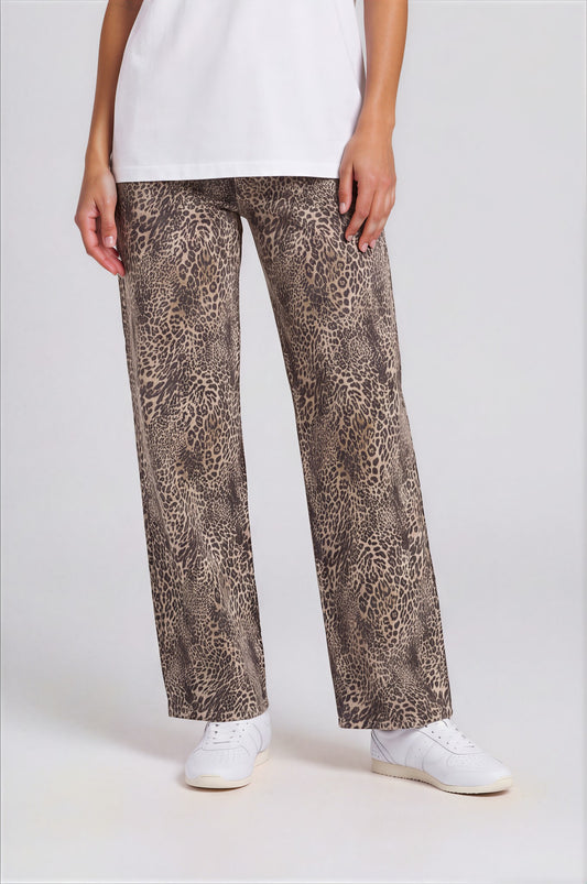 Unisex Vintage Wash Leopard Wide Leg Jeans - Leopard Brown - front detail