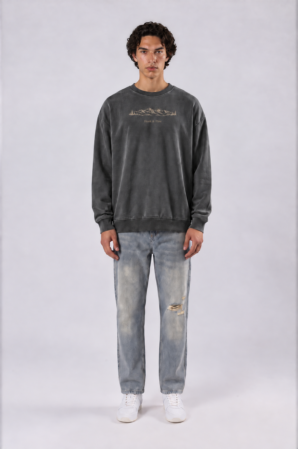 Men's Vintage Mountain Crewneck - Black - front - m