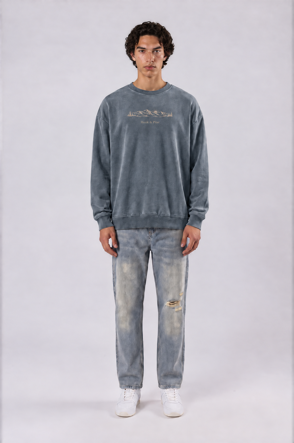 Men's Vintage Mountain Crewneck - Washed Blue - front - m