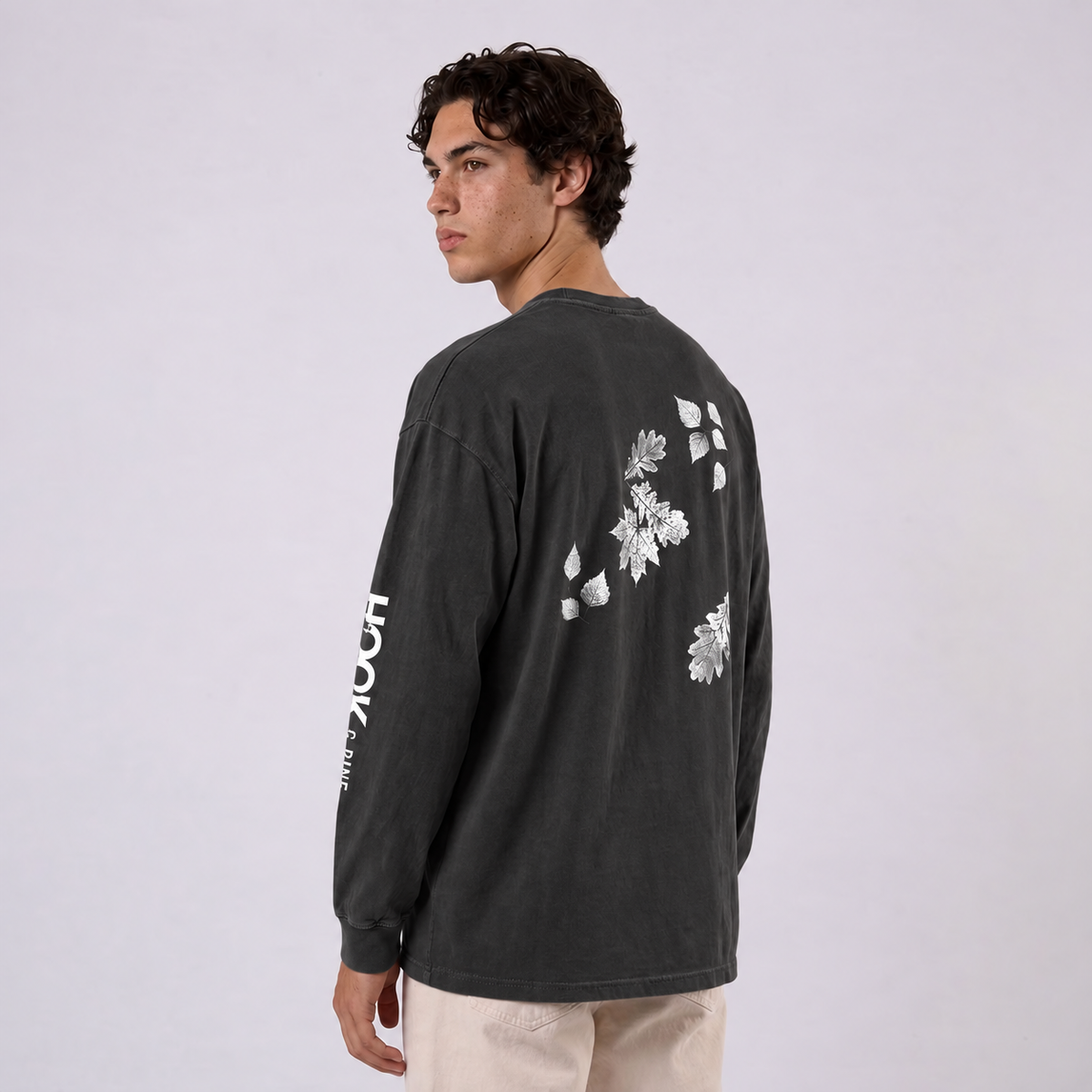 Leaf Vintage Tee - Vintage Black - side