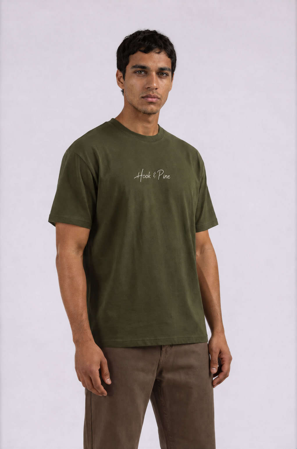 Lightweight Cotton Classic Fit Tee - Olive Green - front - m