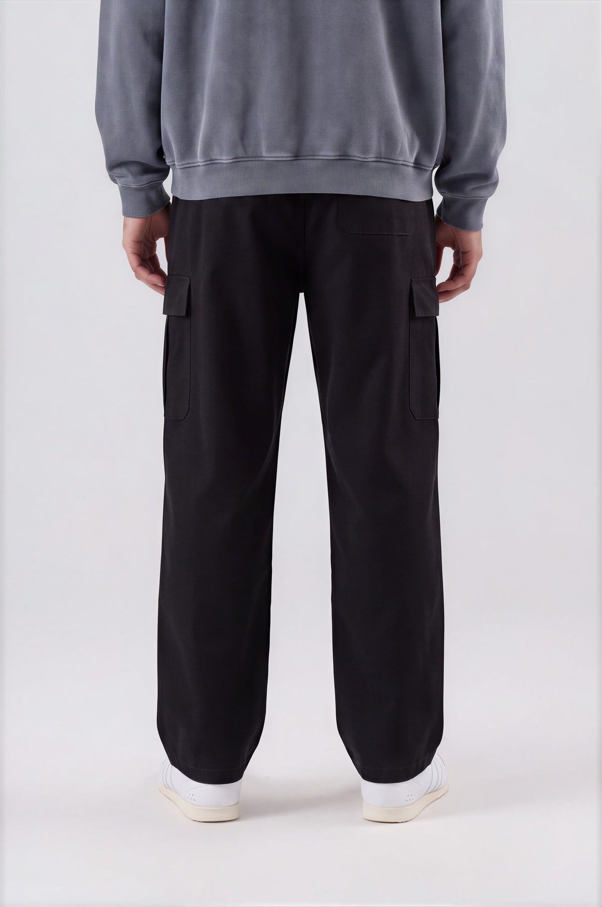 Men's Straight-Leg Cargo Pants - Black - front detail - m