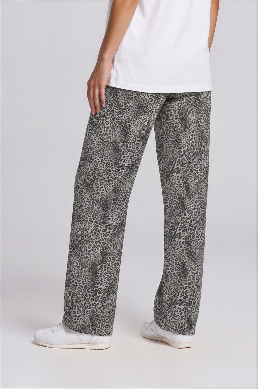 Unisex Vintage Wash Leopard Wide Leg Jeans - Leopard Gray - front detail