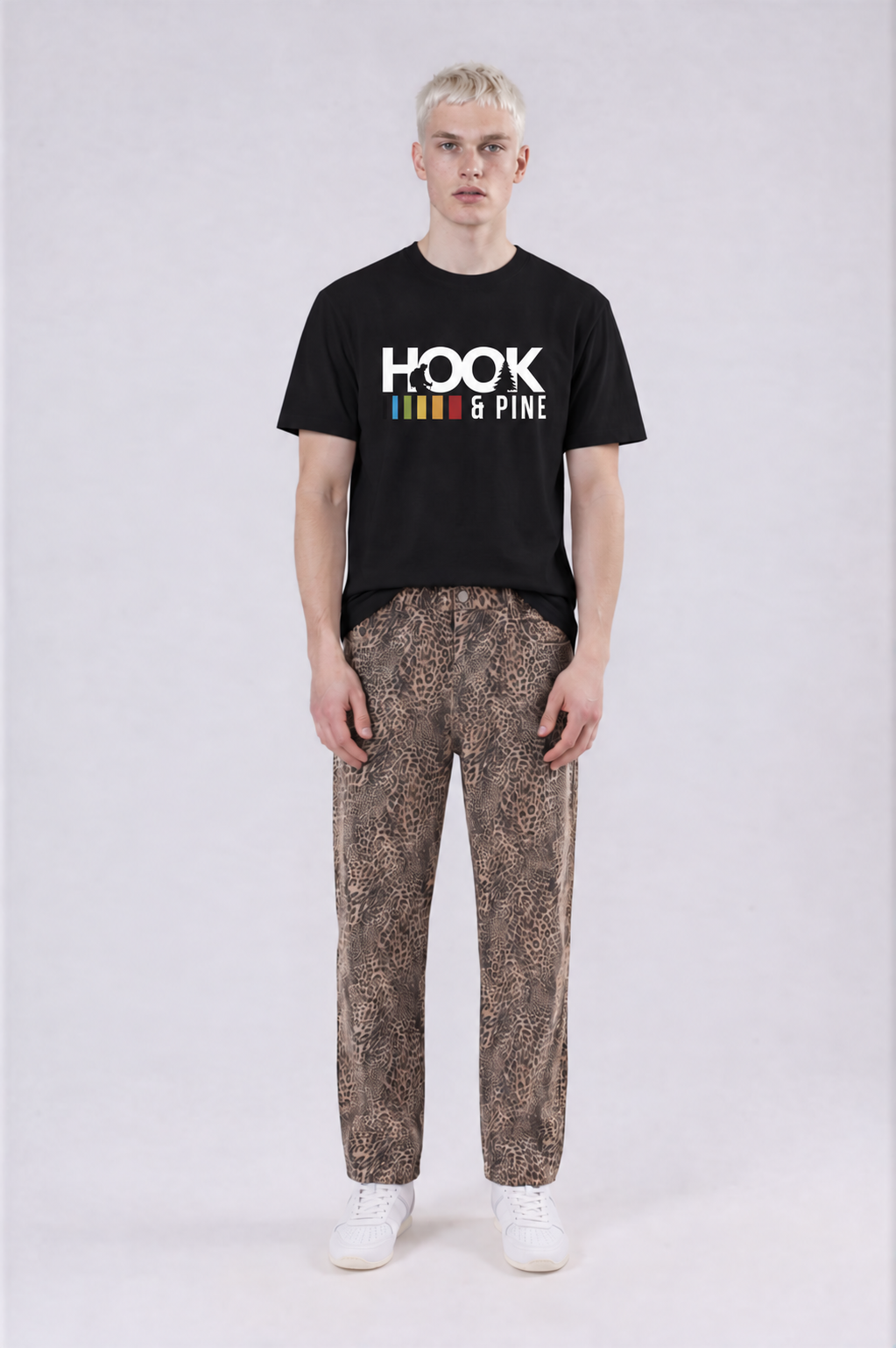 Essential Logo Tee - Black - front