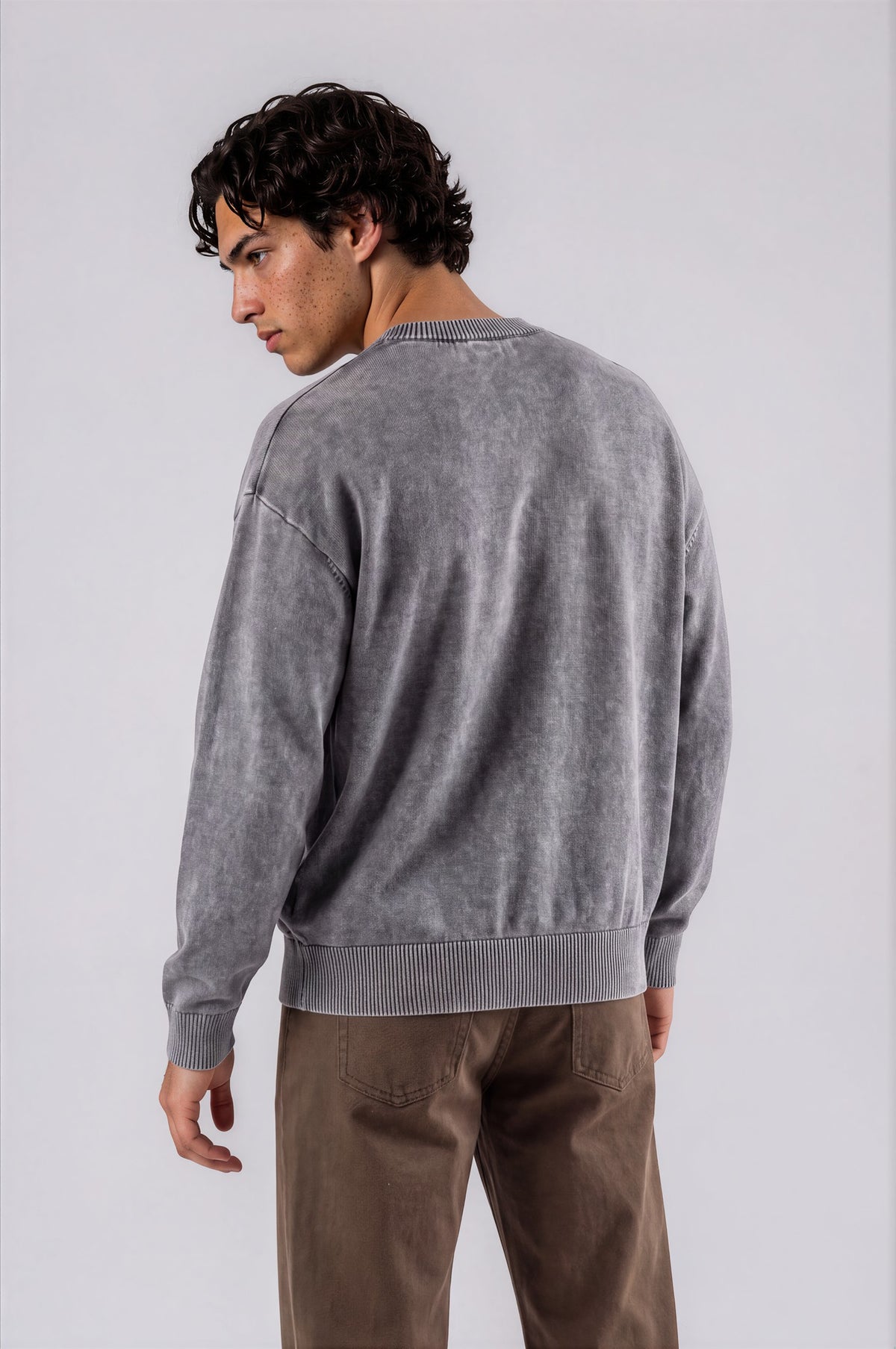 Men's Oversized Lightweight Sweater - Gray - back - m