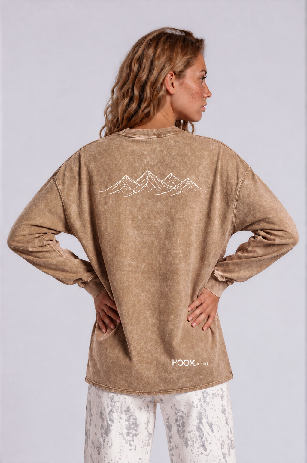 Oversized Mountain Tee - Honey Peach - back - w