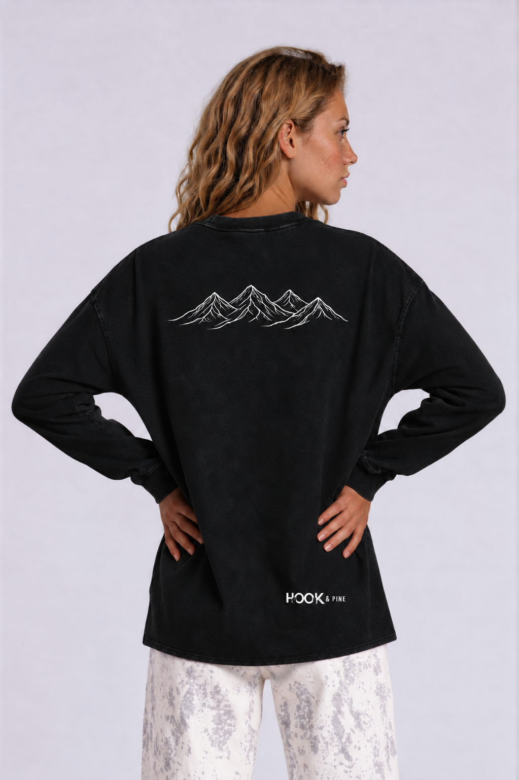 Oversized Mountain Tee - Black - back - w