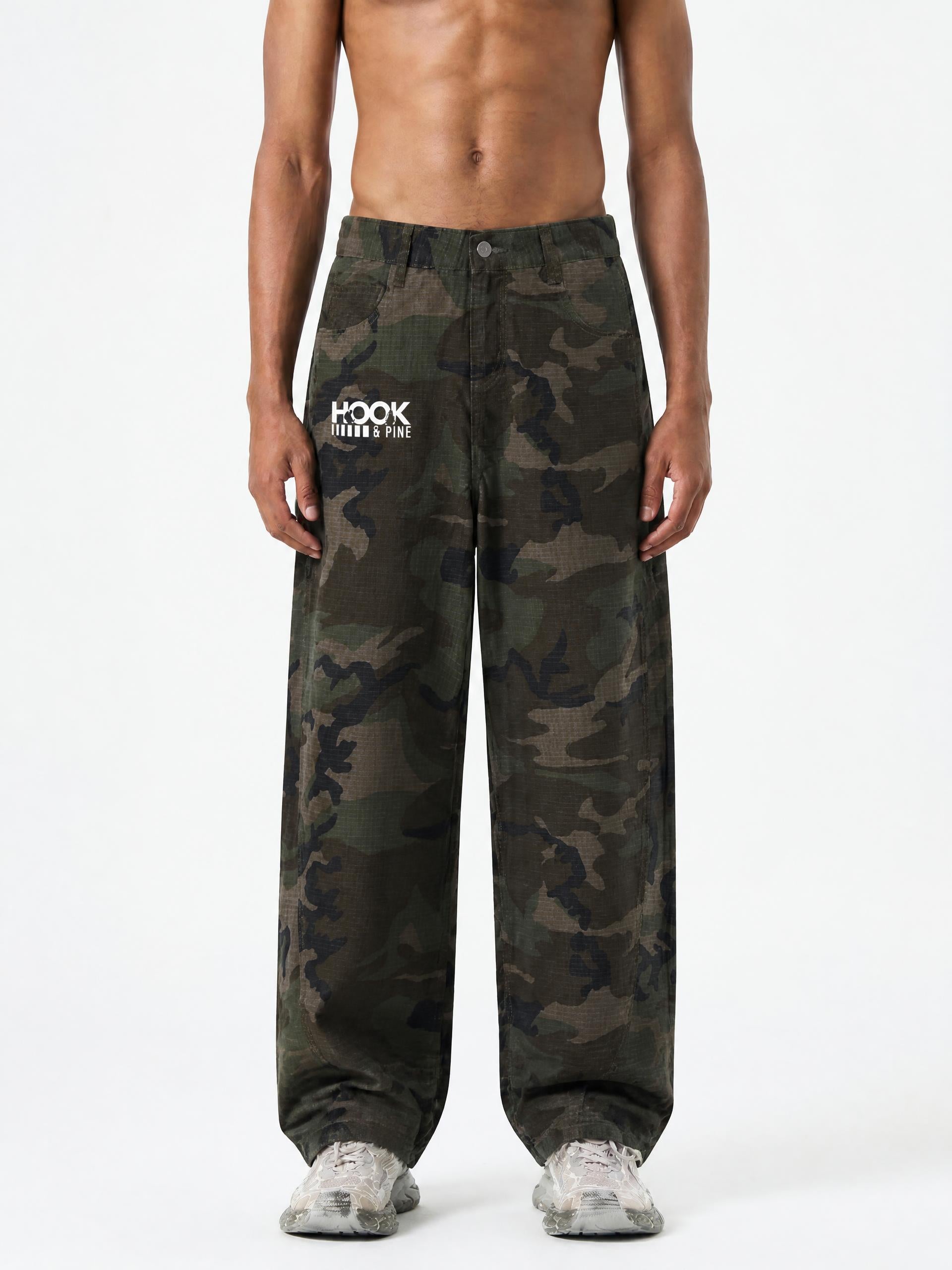 Men’s Camo Barrel Leg Cargo Pants