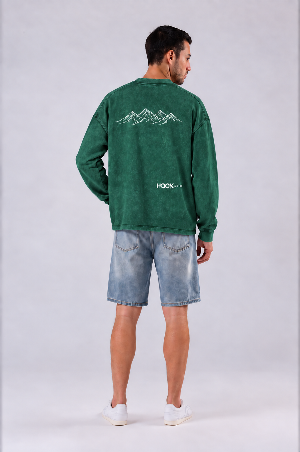 Oversized Mountain Tee - Dark Green - back - m